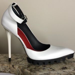 Calvin Klein Collection Platform Pump